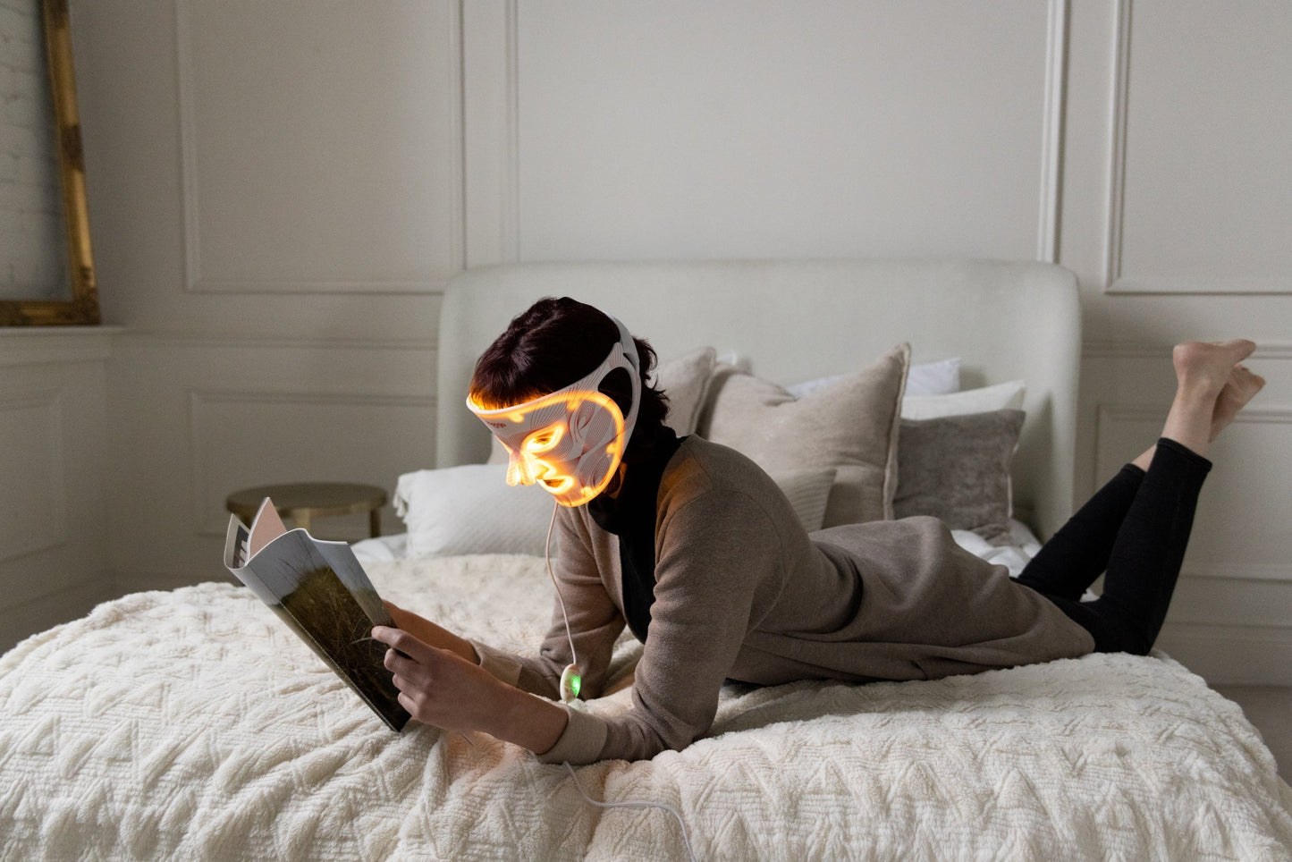 Red Light Therapy Face Mask by Hooga